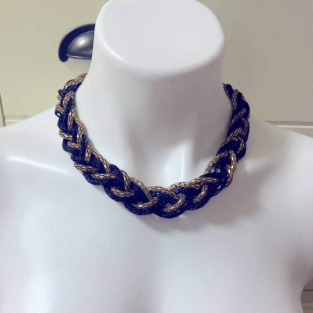 Black and gold necklace 🖤